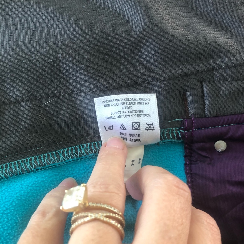 Under Armour Jacket - Picture 14 of 15